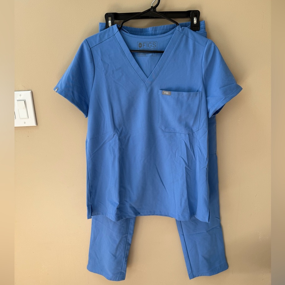 Figs Scrubs (Ceil Blue)